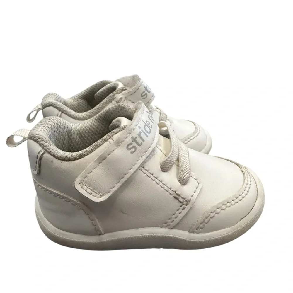 Munchkin by Stride Rite Mars Baby Walking Sneakers White Size 3‎